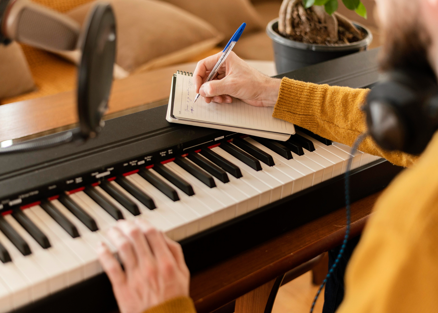How Music & Piano Classes Keep Your Brain Sharp